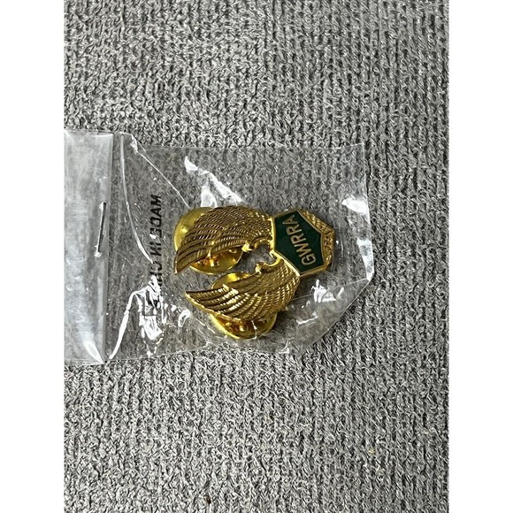 GWRRA Jacket Lapel Pin Honda Gold Wing Road Riders Association Motorcycle Pin - Picture 1 of 6
